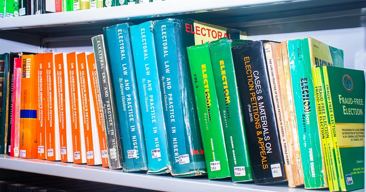 Picture of books on Shelf at the Ghalib Chamber Law Library